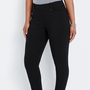 Maurices Pull On Bengaline Skinny Ankle Pant Size L (Short)